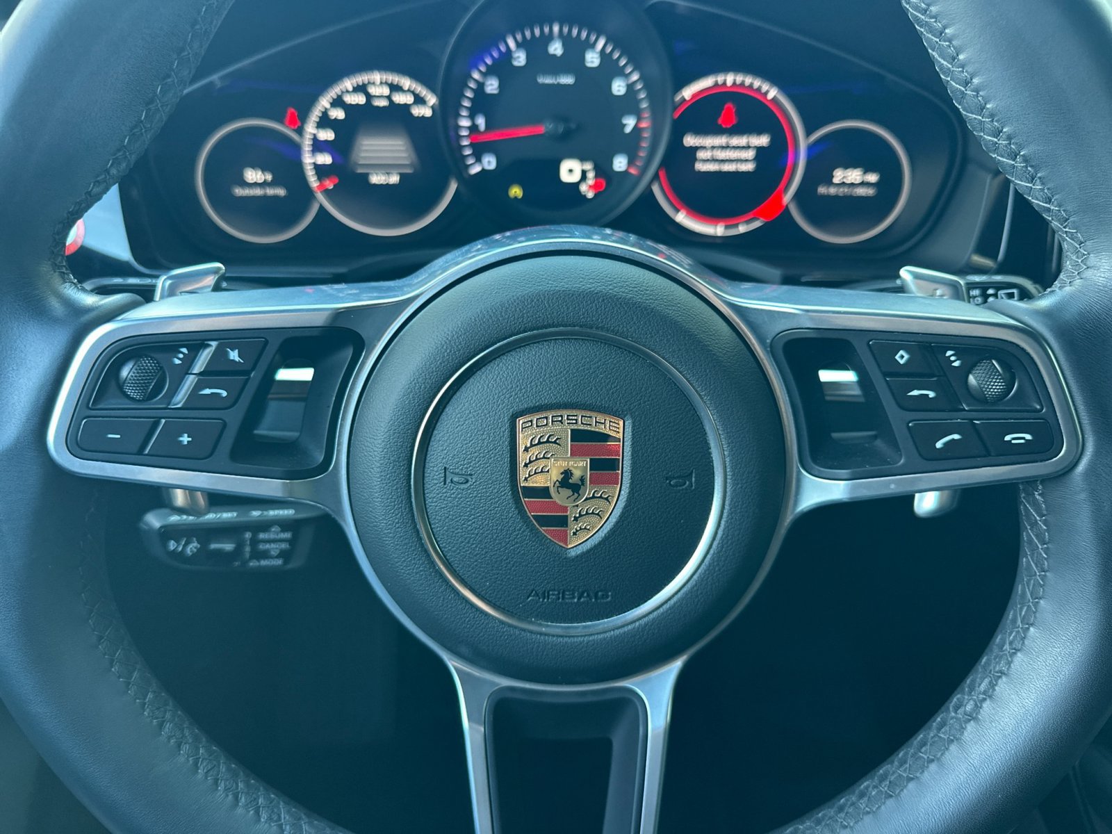 Used 2023 Porsche Cayenne Platinum Edition AWD/4WD image 13