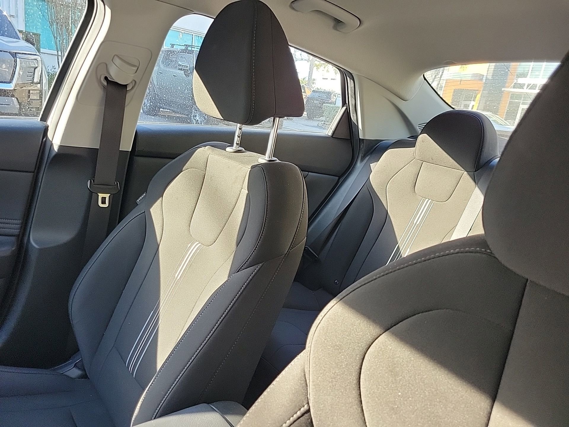 Used 2023 Hyundai Elantra SEL w/ Convenience Package image 22