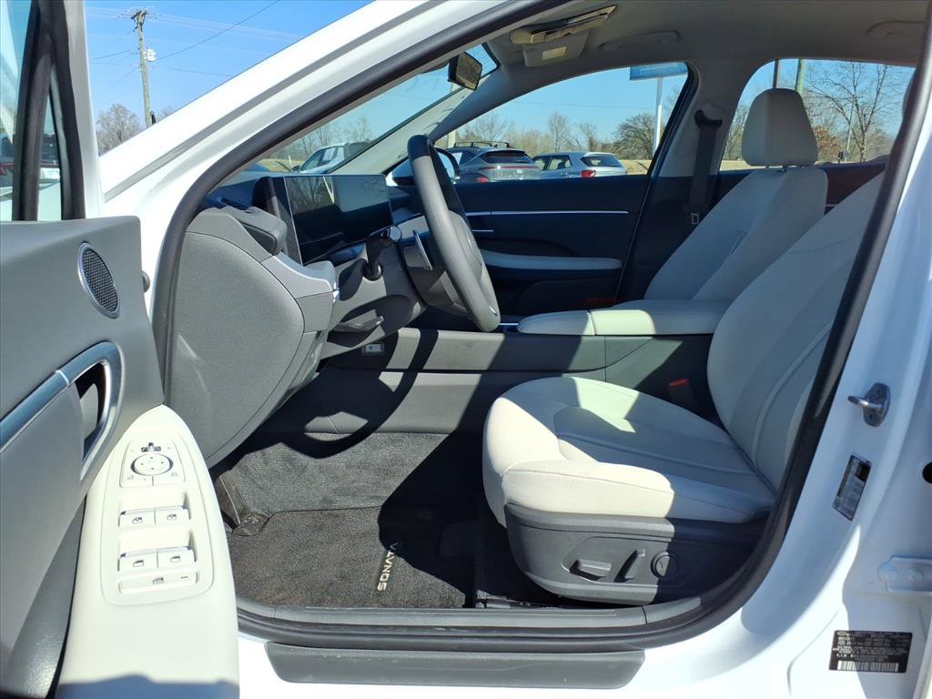 New 2025 Hyundai Sonata SEL image 16