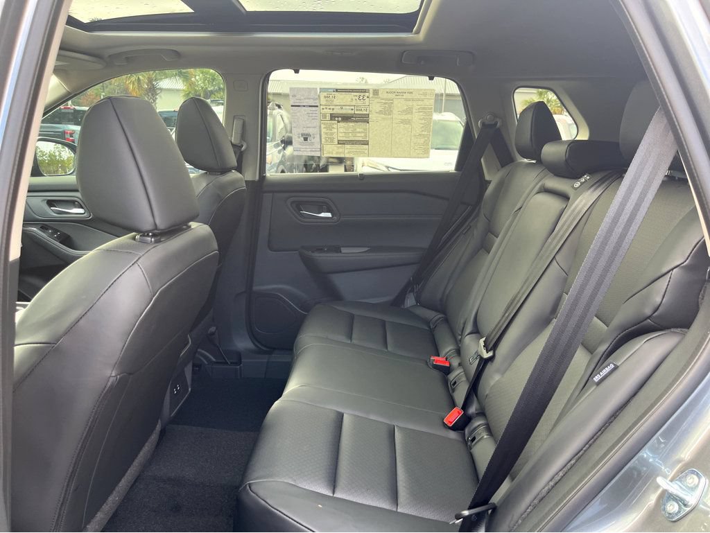 New 2025 Nissan Rogue SV FWD image 10