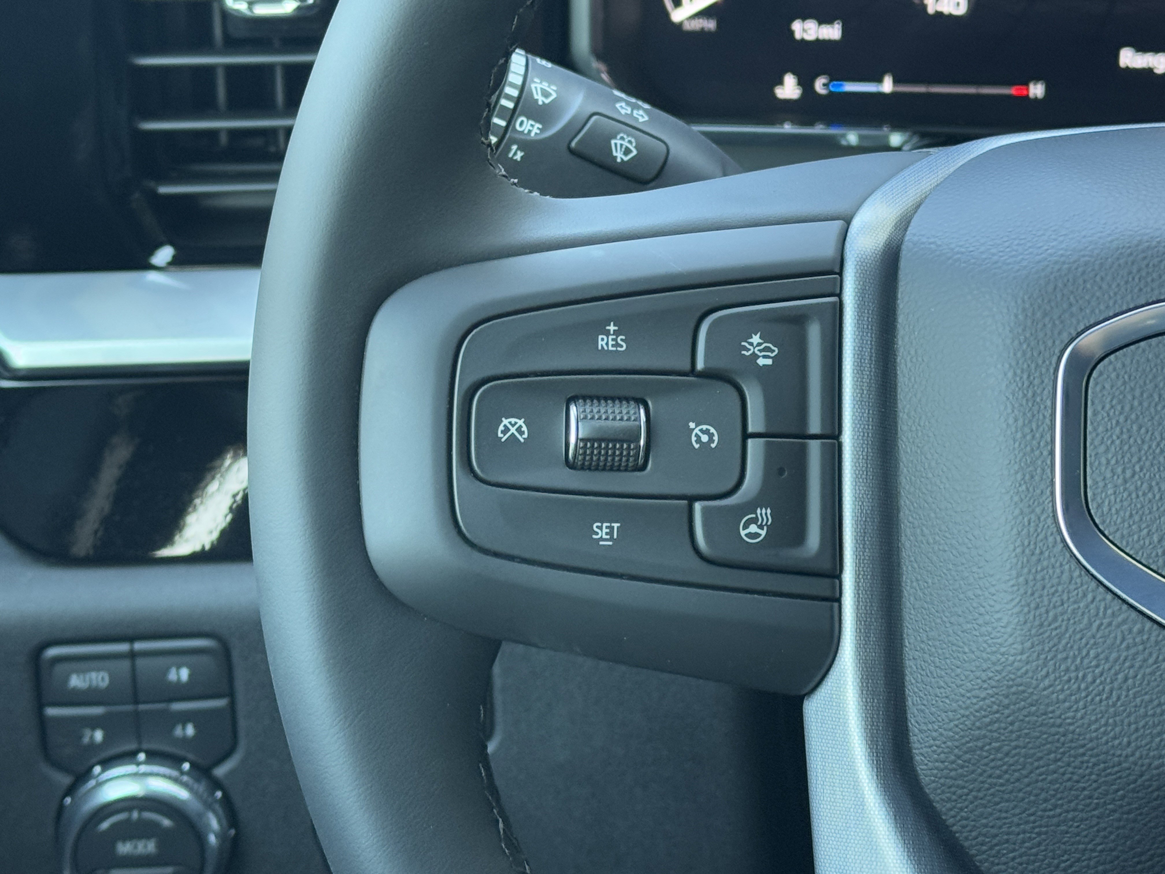 New 2026 GMC Sierra 2500 SLT w/ SLT Premium Package image 43