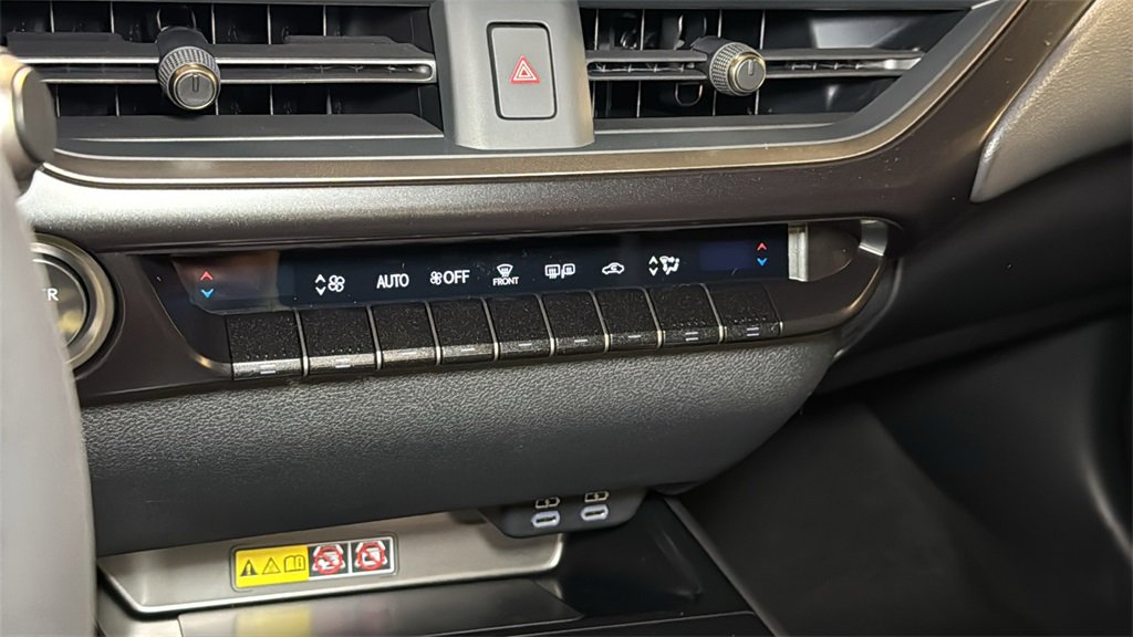 New 2025 Lexus UX 300h AWD image 27