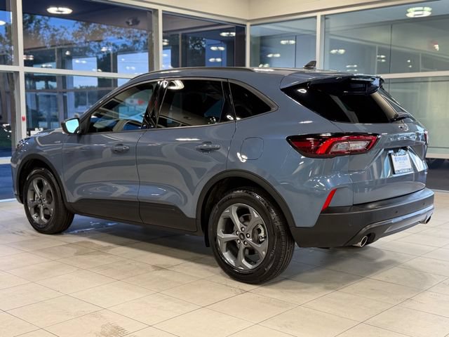 Used 2025 Ford Escape ST-Line w/ Tech Pack #1 AWD/4WD image 14