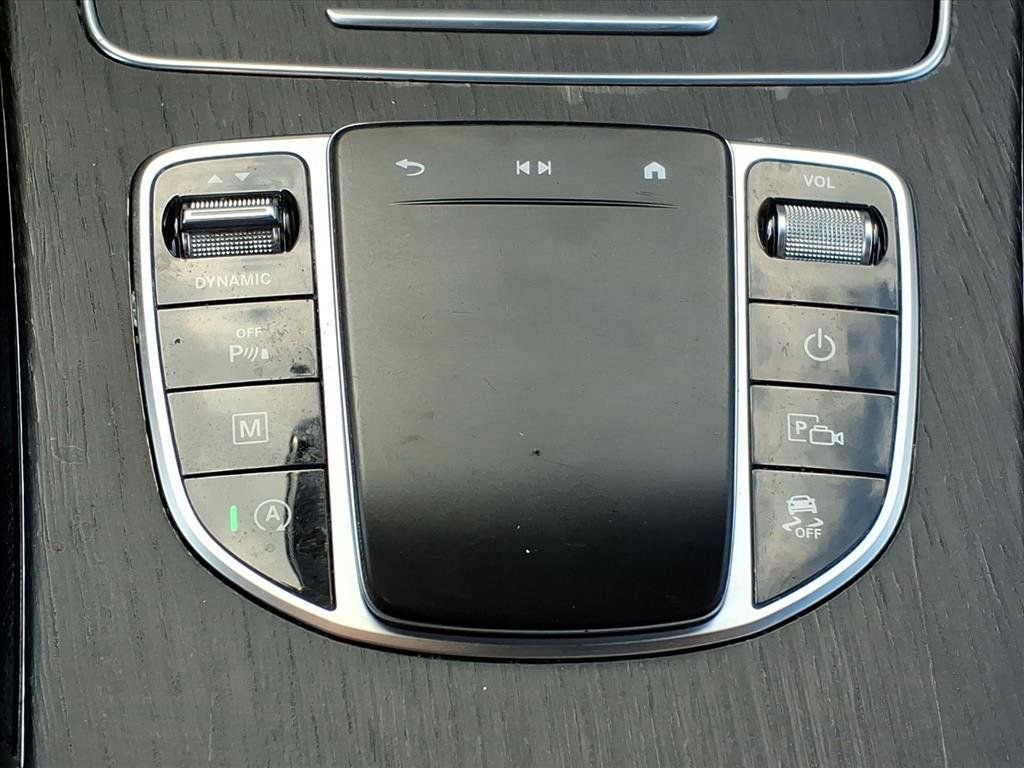 Used 2022 Mercedes-Benz GLC 300 4MATIC image 17