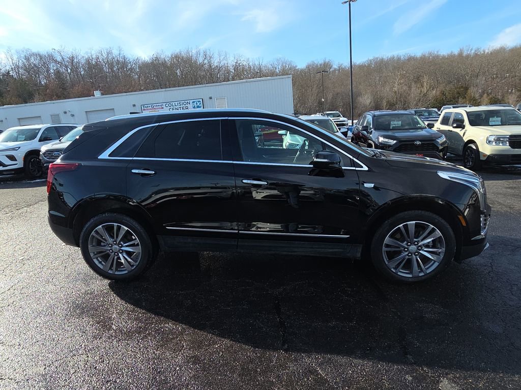 Used 2025 Cadillac XT5 Premium Luxury image 9