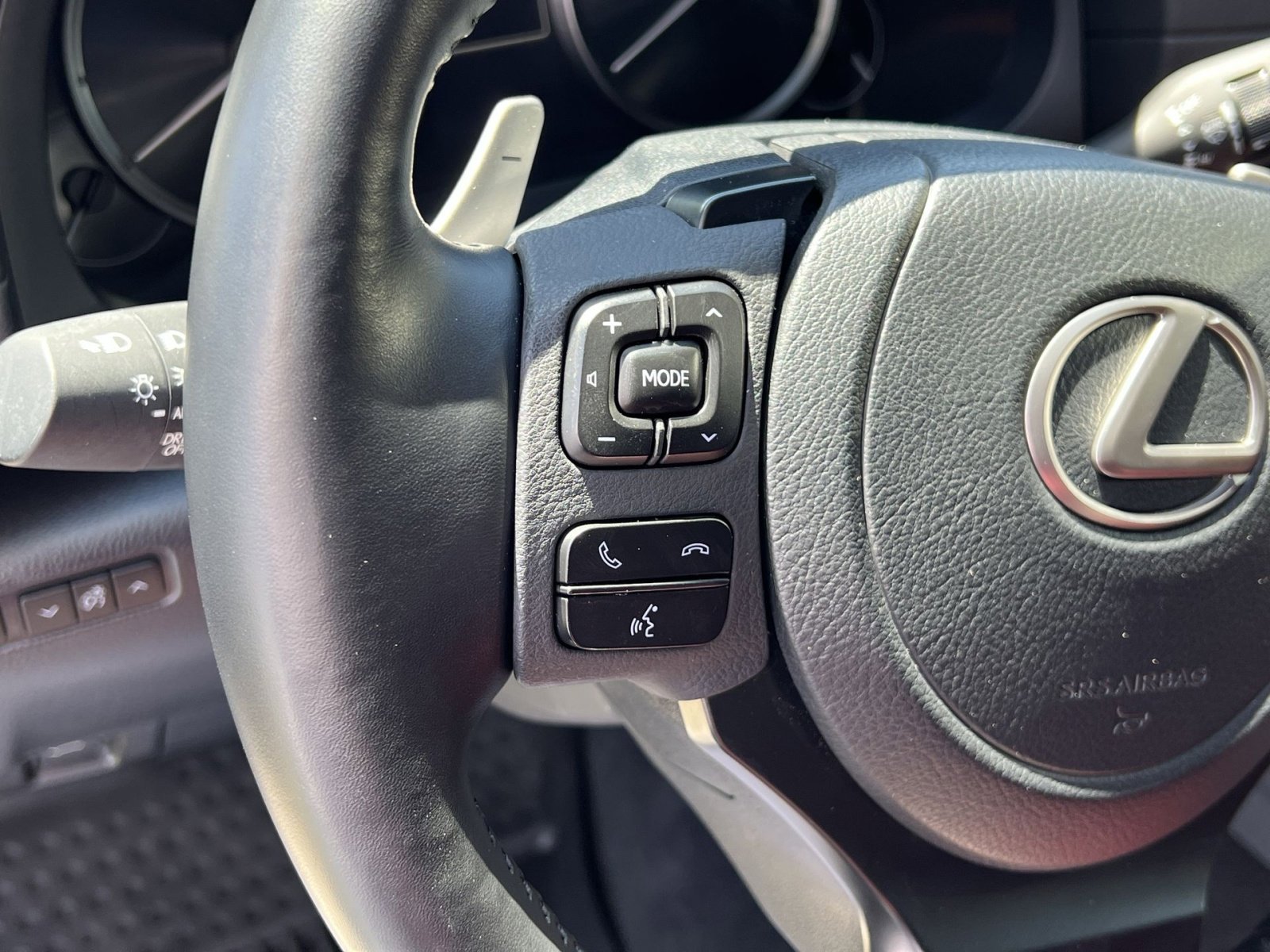 Used 2023 Lexus IS 300 AWD w/ Premium Package image 34