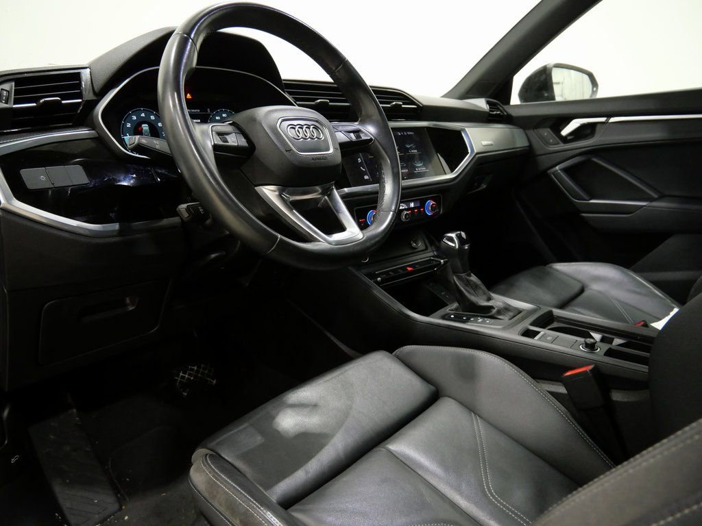 Used 2022 Audi Q3 2.0T Premium image 11