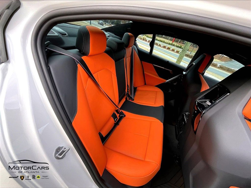 Used 2025 BMW M5 w/ Carbon Package image 25