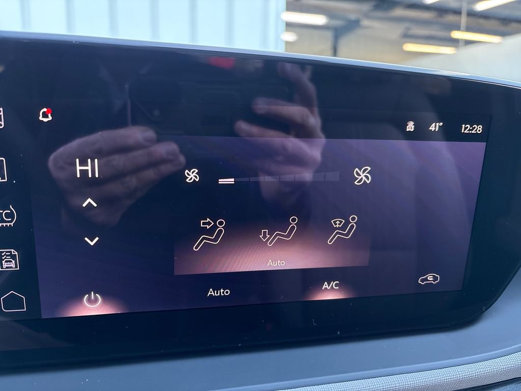 New 2026 Buick Envista Avenir FWD image 28