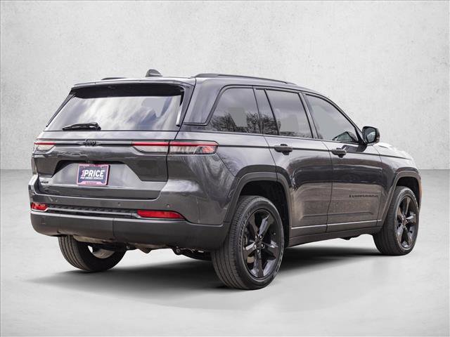 Used 2023 Jeep Grand Cherokee Altitude image 5