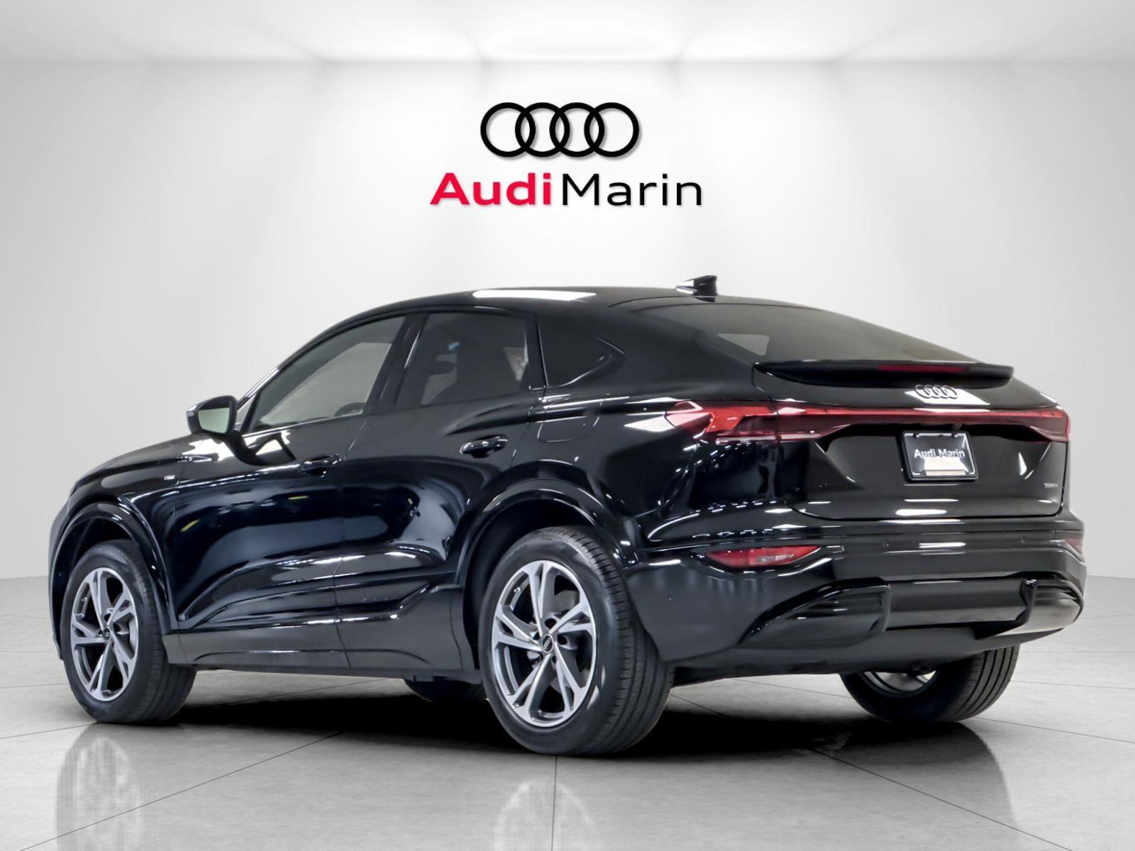 New 2027 Audi Q6 e-tron Premium Plus image 3