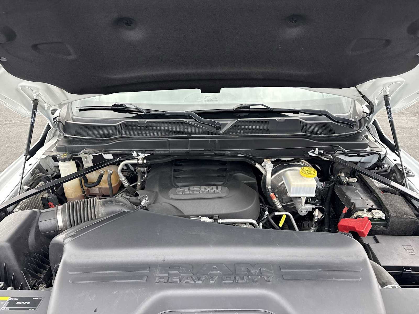 Used 2023 RAM 2500 Tradesman w/ Chrome Appearance Group AWD/4WD image 16