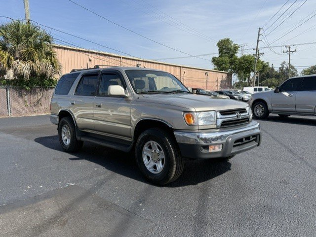 Used 2001 Toyota 4Runner SR5 AWD/4WD image 4