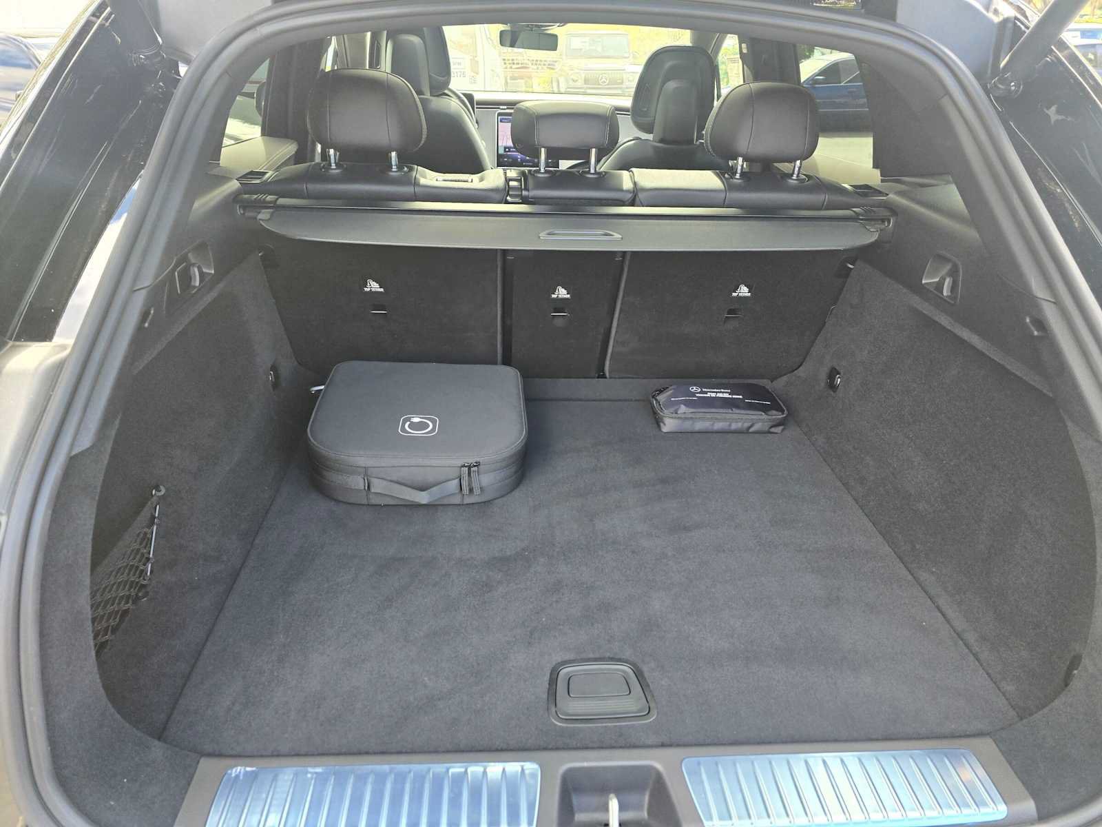 New 2026 Mercedes-Benz EQE 320 4MATIC SUV image 14