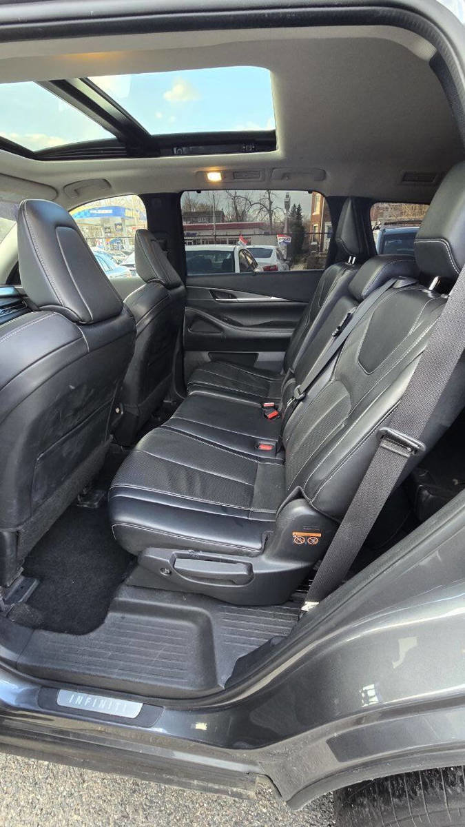Used 2022 INFINITI QX60 Luxe w/ Cargo Package AWD/4WD image 9