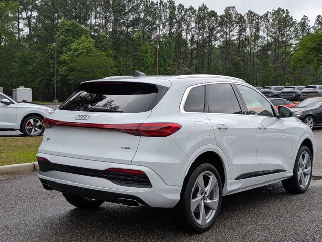 Used 2025 Audi Q5 Premium Plus w/ Premium Plus AWD/4WD image 5