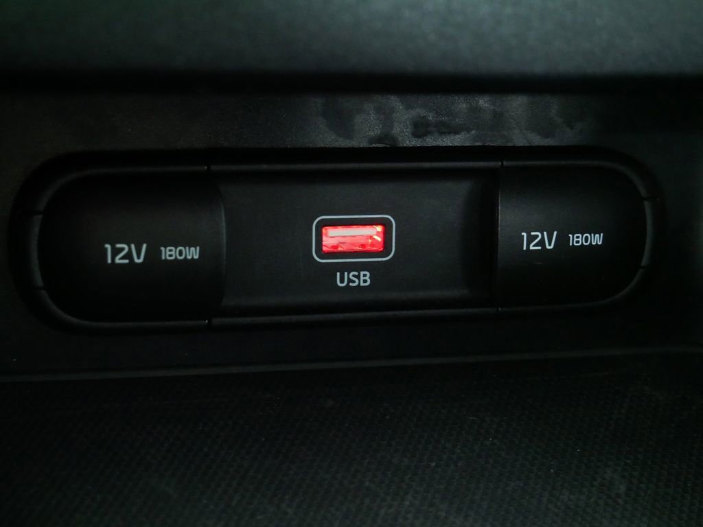Certified 2023 Kia Forte LXS w/ LXS Technology Package FWD image 33