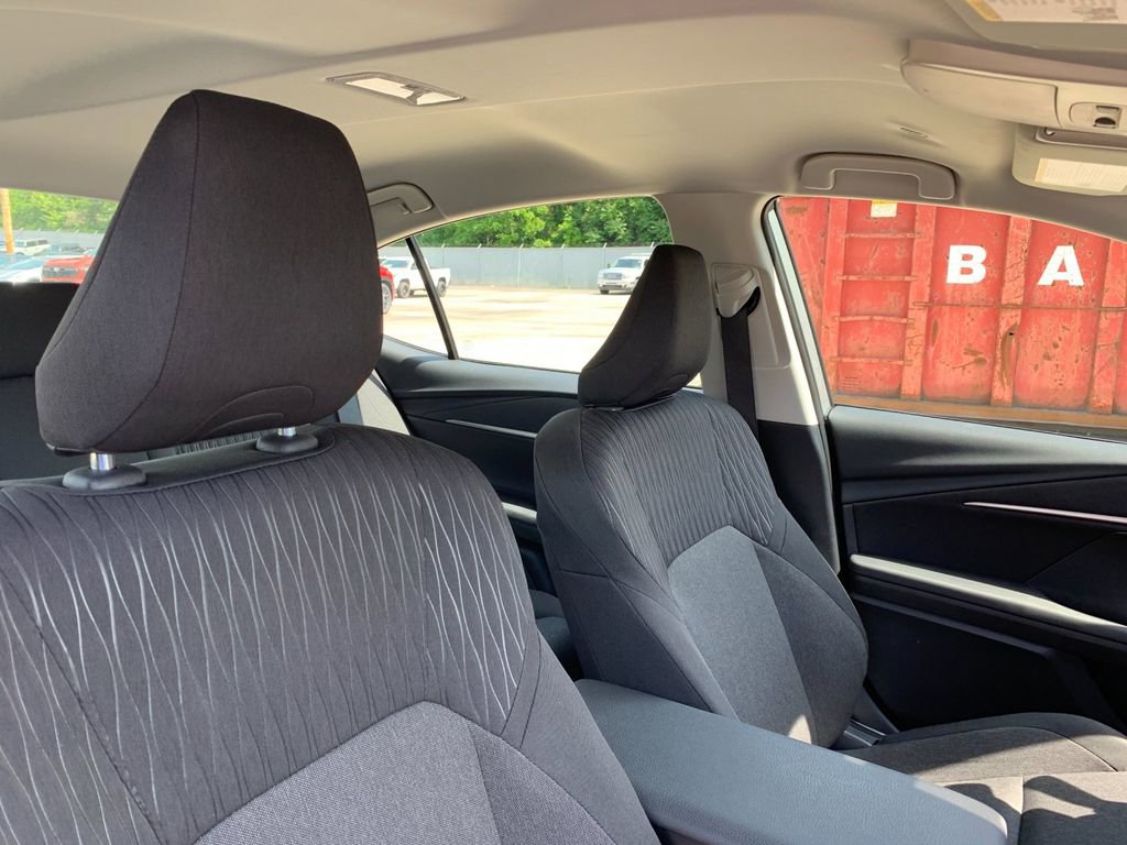 Used 2026 Toyota Camry LE FWD image 18