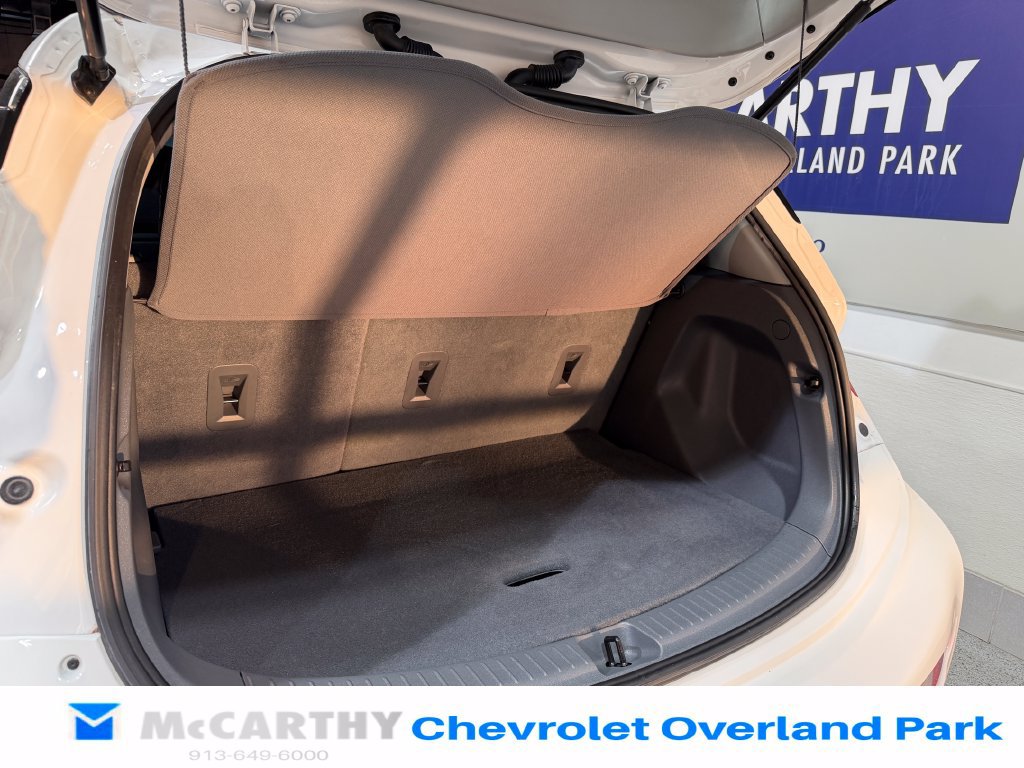Used 2021 Chevrolet Bolt Premier w/ Infotainment Package FWD image 29