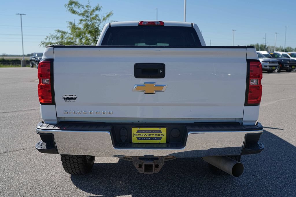 Used 2018 Chevrolet Silverado 3500 W/T w/ WT Convenience Package AWD/4WD image 6
