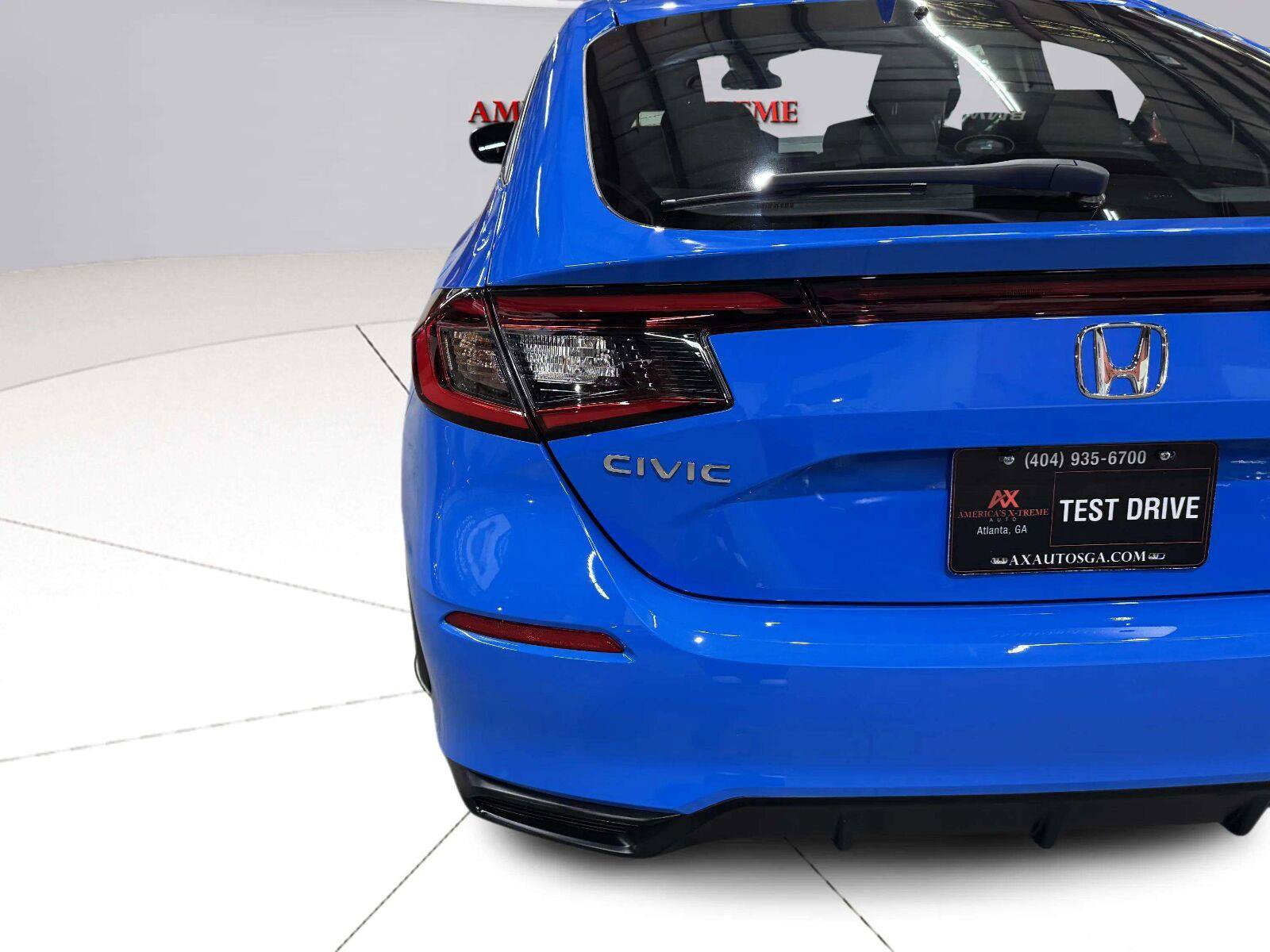 Used 2023 Honda Civic Sport image 14