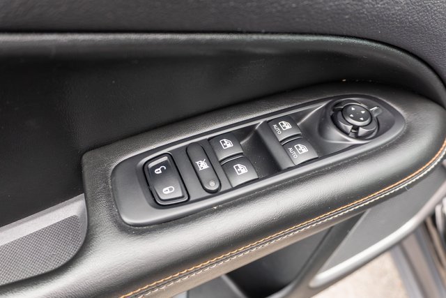 Used 2019 Jeep Compass Latitude AWD/4WD image 18