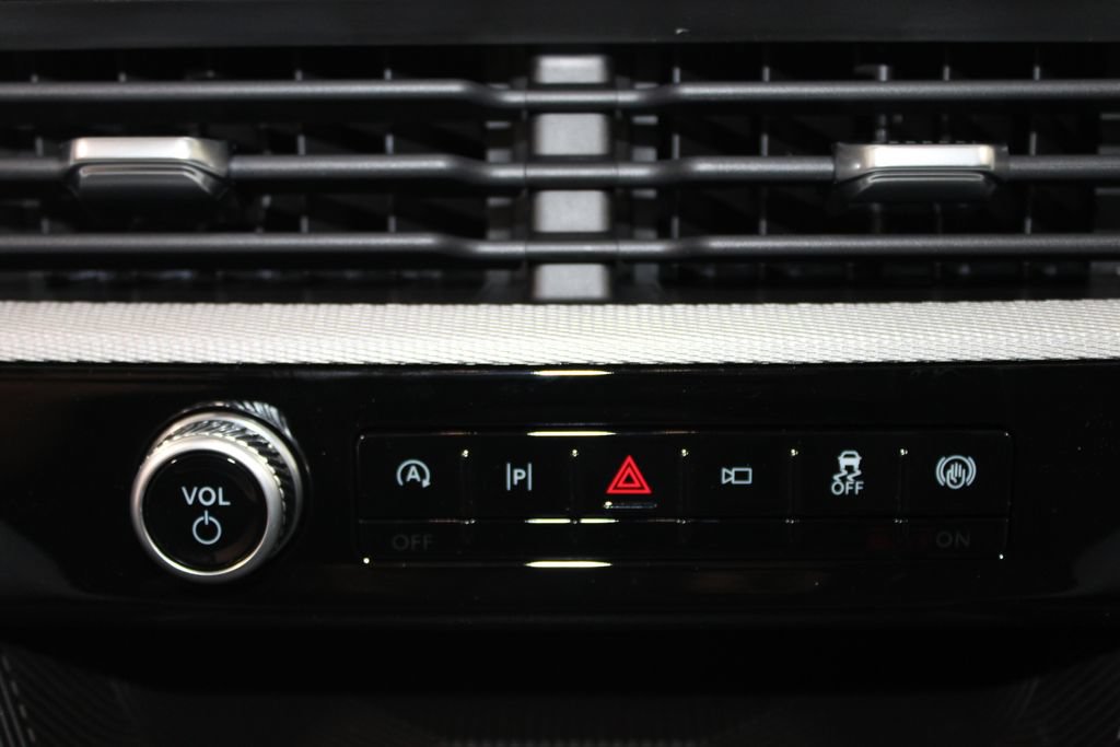 New 2026 Ford Explorer Active RWD image 42