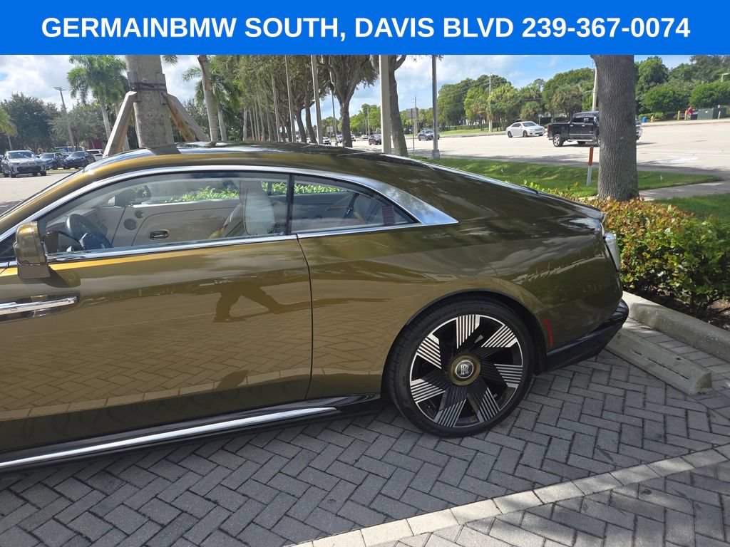 Used 2024 Rolls-Royce Spectre w/ Spectre Launch Package AWD/4WD image 7