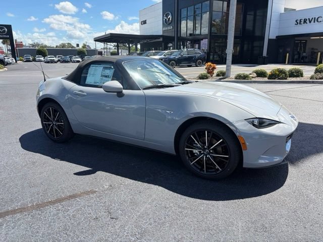 Used 2026 MAZDA MX-5 Miata Grand Touring RWD image 1