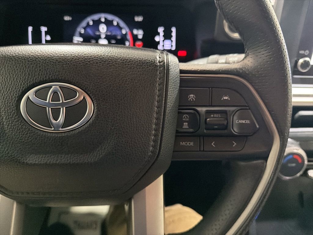 Used 2025 Toyota 4Runner SR5 image 27