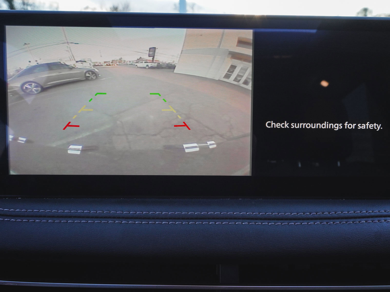 Used 2025 INFINITI QX60 Pure w/ Cargo Package image 18