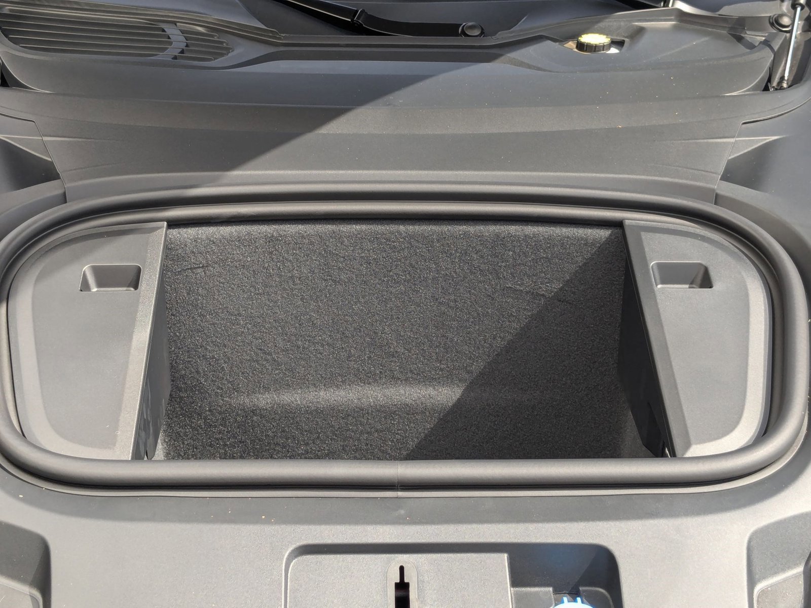 New 2025 Porsche Taycan image 22