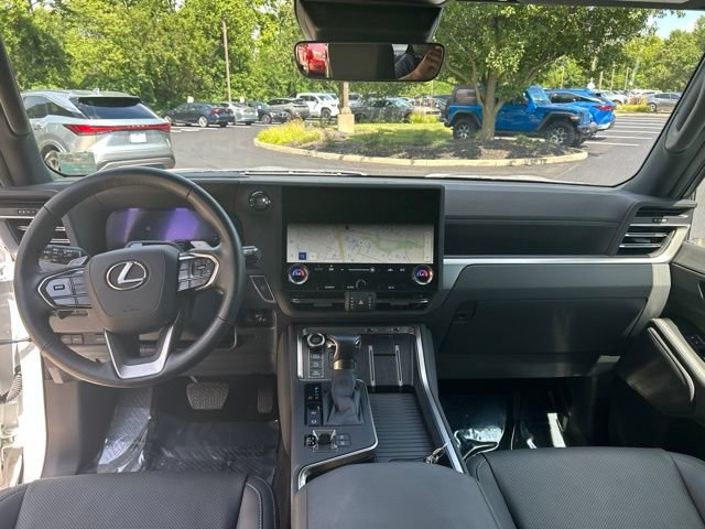 Certified 2025 Lexus GX 550 w/ Accessory Package (CT) AWD/4WD image 12