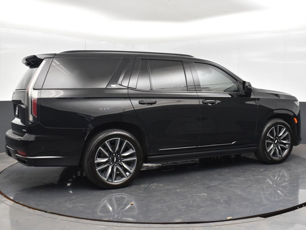 Used 2023 Cadillac Escalade Sport Platinum w/ Heavy-Duty Trailer Package AWD/4WD image 15