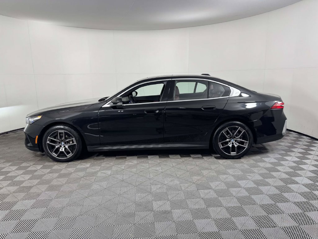 Used 2026 BMW 530i xDrive AWD/4WD image 11