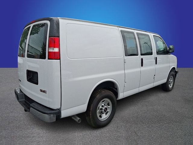New 2024 GMC Savana 2500 w/ Driver Convenience Package RWD image 4