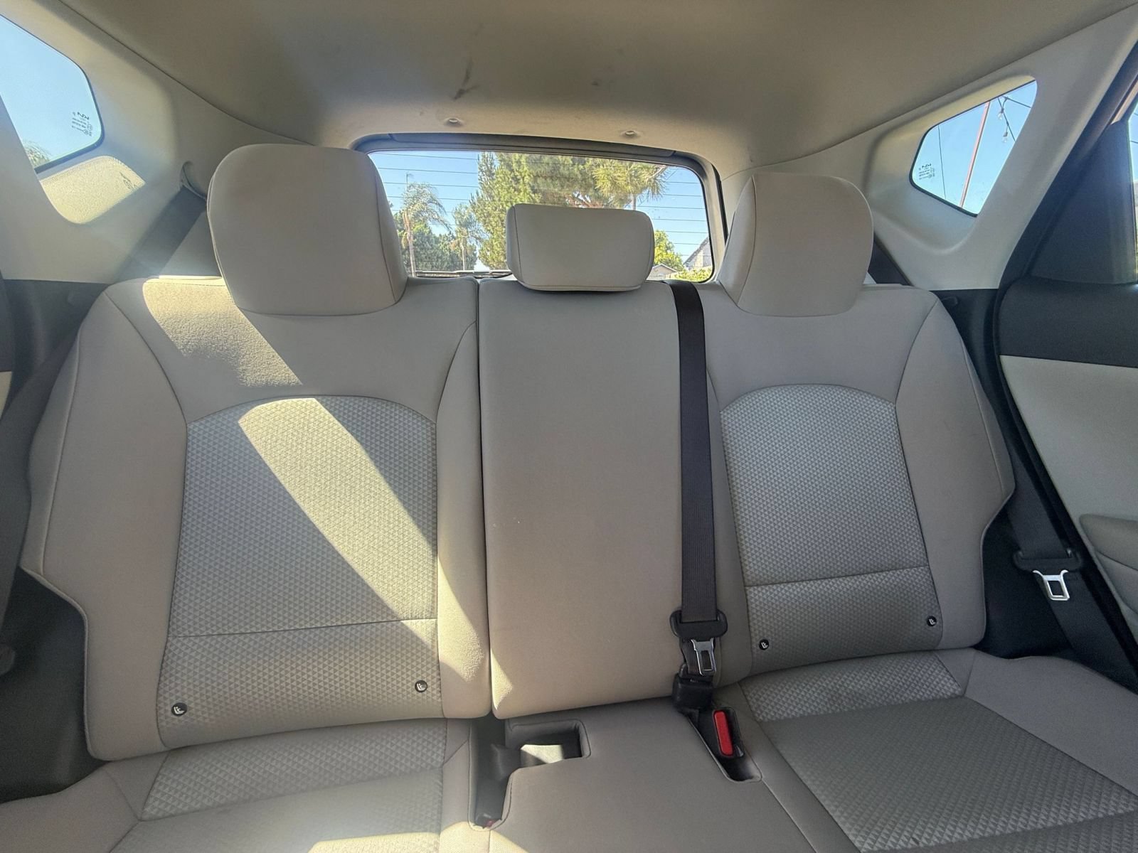 Used 2025 Kia Soul LX w/ LX Technology Package FWD image 34