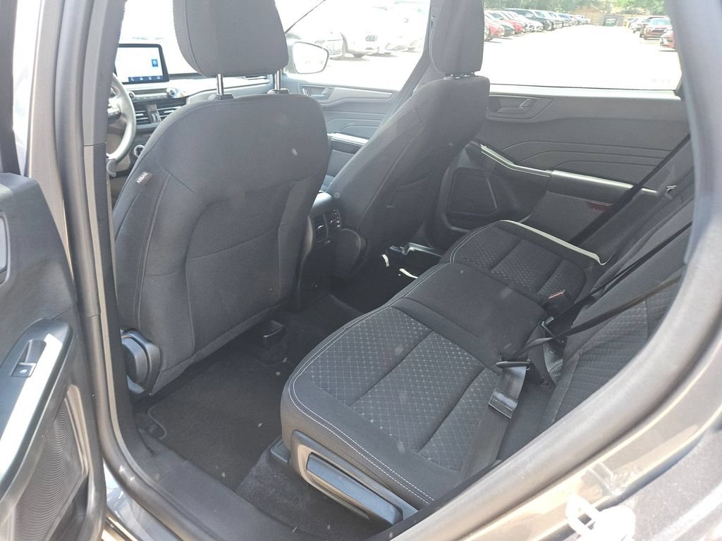Used 2025 Ford Escape Active AWD/4WD image 28
