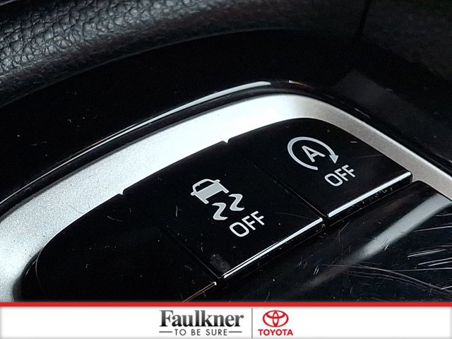 Certified 2025 Toyota Corolla Cross XLE FWD image 25