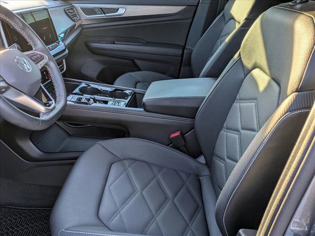 Used 2024 Volkswagen Atlas Cross Sport SE image 15