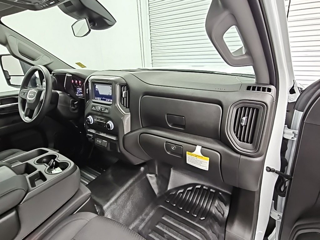 New 2025 GMC Sierra 3500 Pro image 28