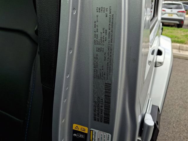 Used 2024 Jeep Wrangler High Altitude image 30