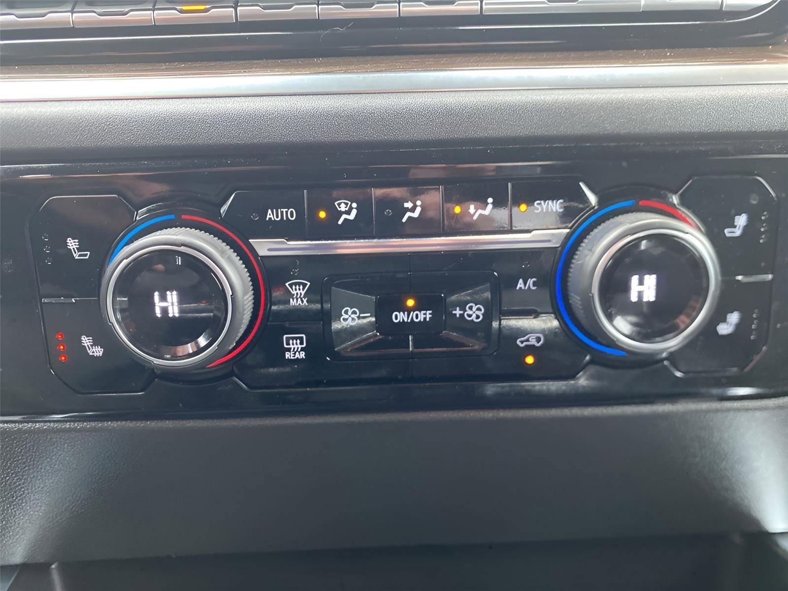 Used 2023 Chevrolet Silverado 1500 LT Trail Boss w/ Protection Package image 25