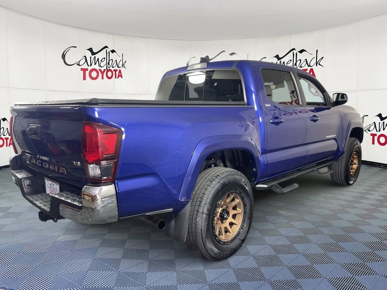 Used 2022 Toyota Tacoma SR5 image 7
