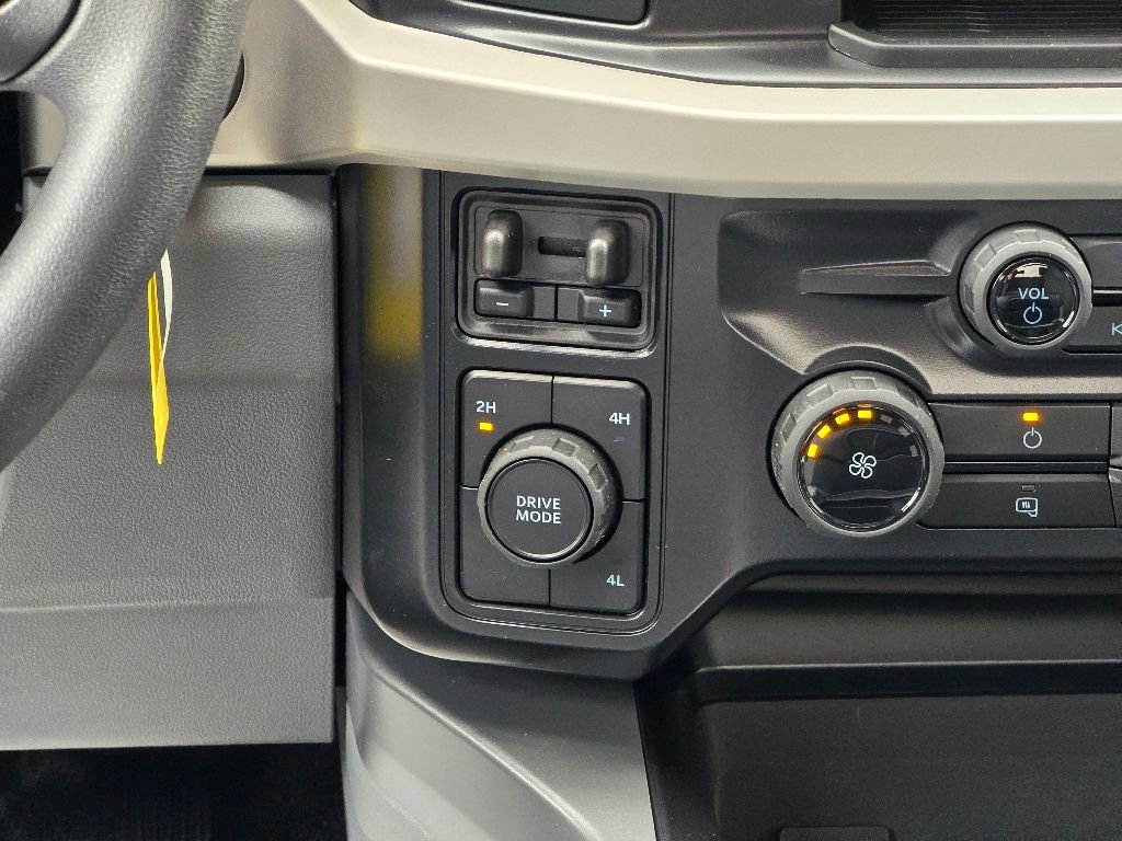 New 2025 Ford F450 XLT AWD/4WD image 14