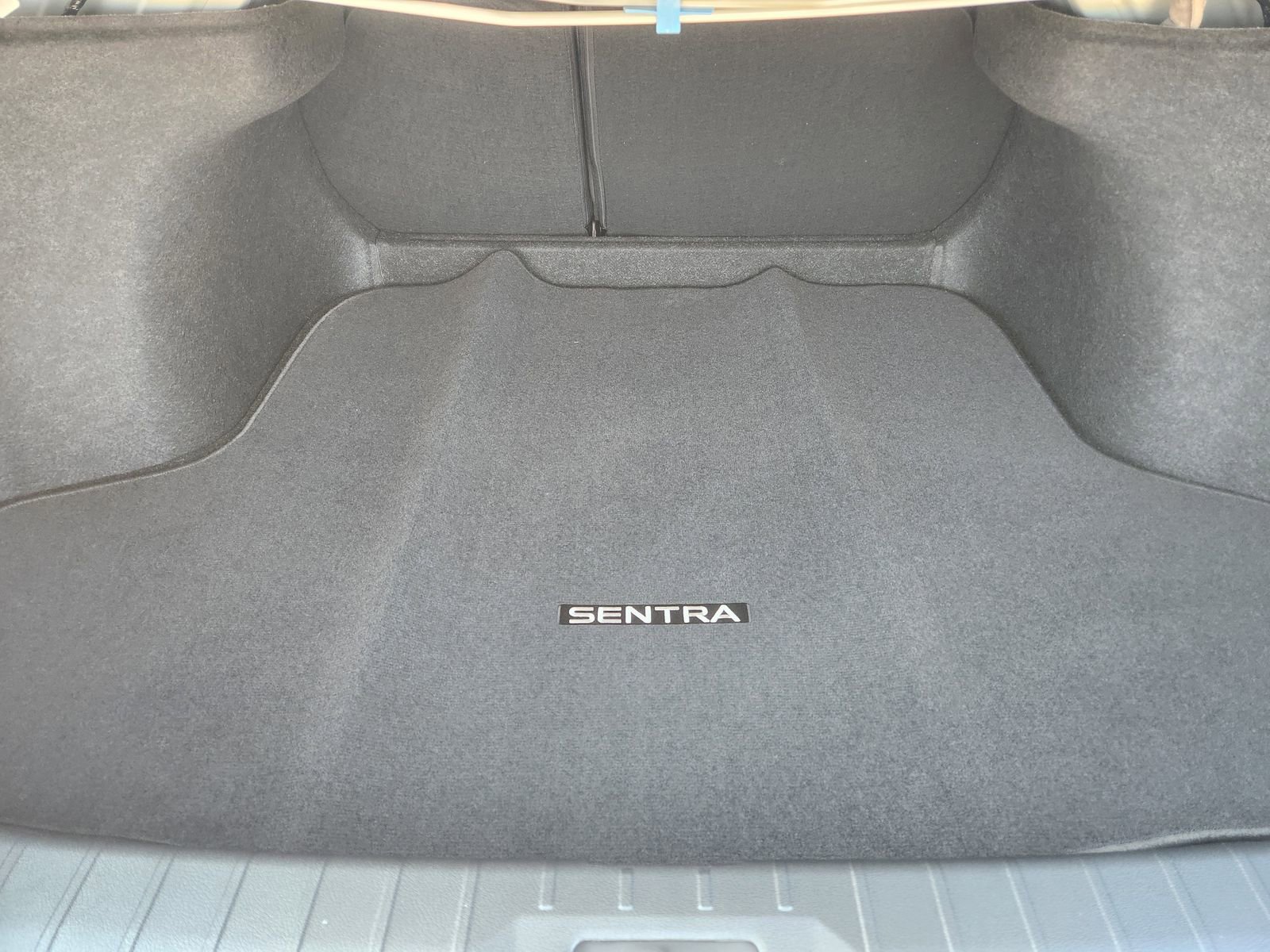 New 2026 Nissan Sentra SR w/ SR Premium Package FWD image 30