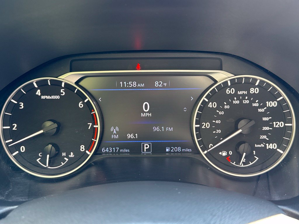 Used 2025 Nissan Altima 2.5 SV AWD/4WD image 18