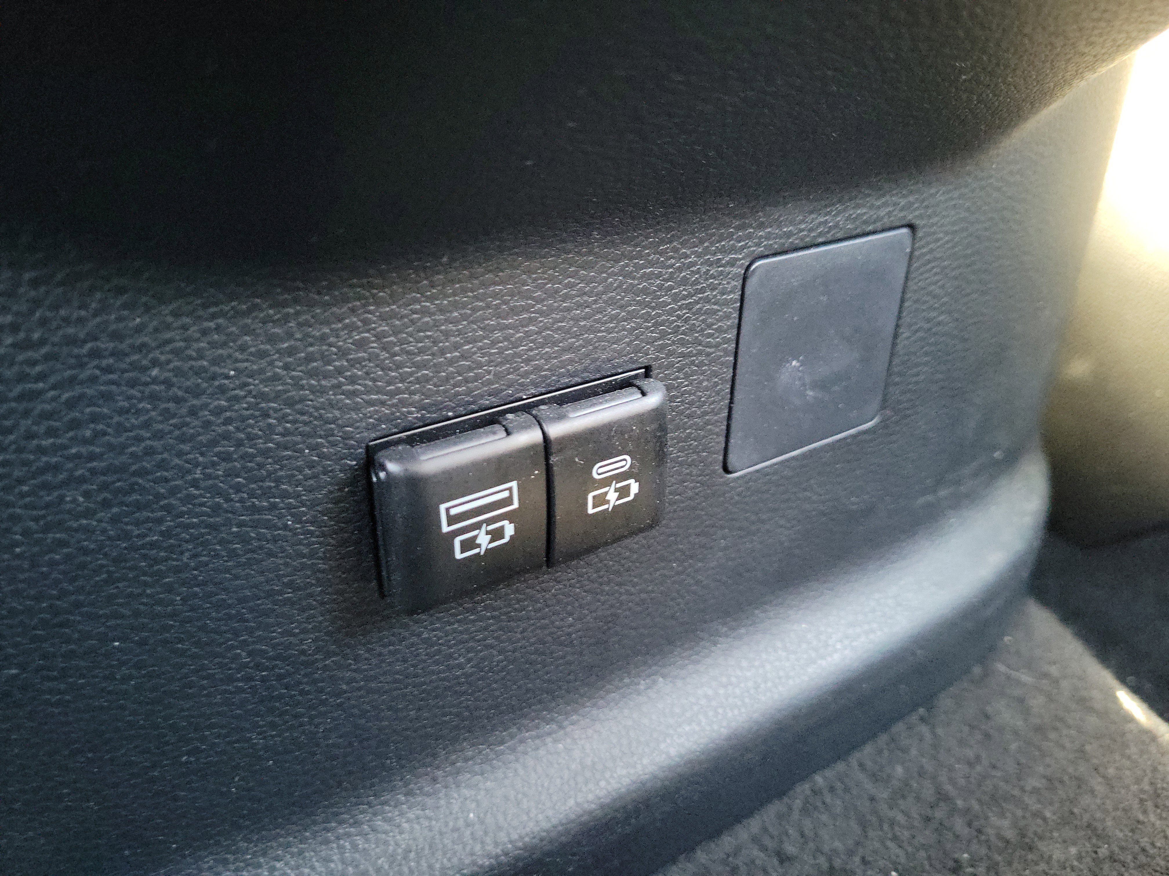 Used 2024 Toyota Tundra SR5 w/ SR5 Convenience Package image 11