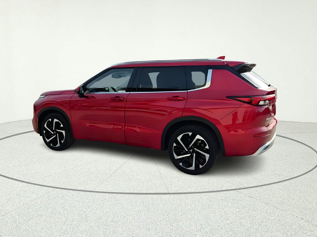 Used 2024 Mitsubishi Outlander SEL FWD image 4