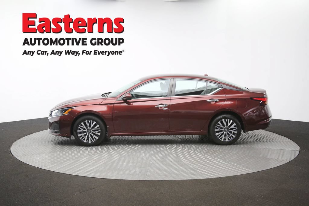 Used 2023 Nissan Altima 2.5 SV AWD/4WD image 59
